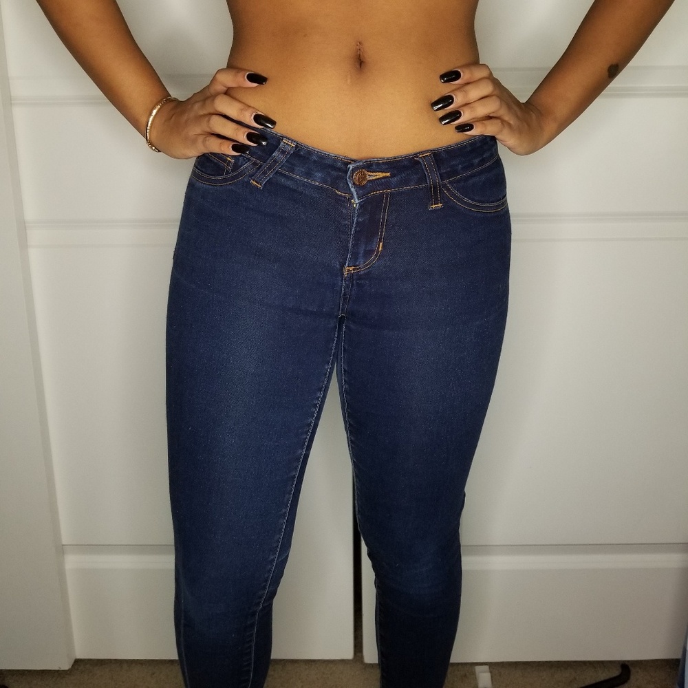SOLD Skinny jeans